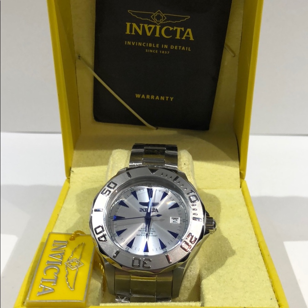 Invicta signature collection automatic ocean ghost